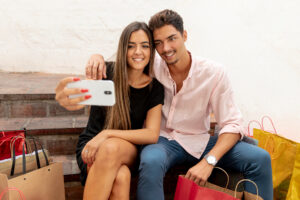 Why Valentine’s Day Spending Habits Matter for Your Credit